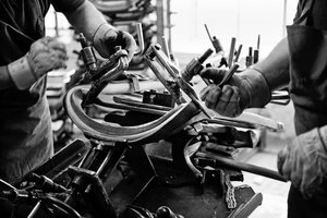 Thonet_Biegemaschine_Foto_Credit_Thonet_Claus_Setzer.jpg